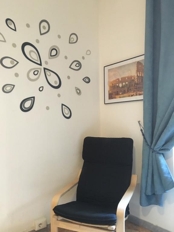 Delightful Apartment 100 Meters From The Colosseum Exterior photo