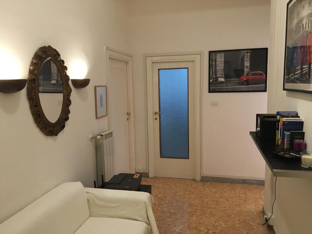 Delightful Apartment 100 Meters From The Colosseum Exterior photo